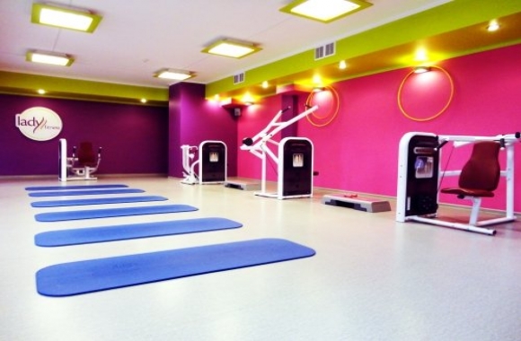 lady fitness,спорт клуб, спортибный клуб, фитнес клуб для женщин