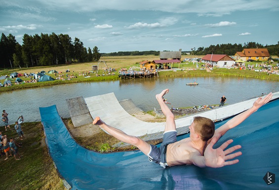 dāvanu karte ūdens priekiem baldonē