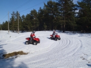 brauciens ar sniega motociklu