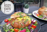 Kozy Eats augu valsts restorans