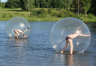 Захватывающее приключение в водном шаре - зорбинг