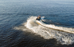 Brauciens ar ūdens motociklu Lielajā Baltezerā 10 min