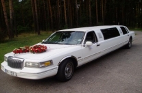 Brauciens ar limuzīnu 3h Lincoln Town Car