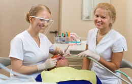 Гигиена зубов в клинике iDental