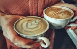 Kafejnīcas „Mierā” randiņš diviem