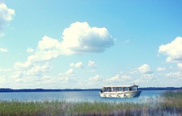 Прогулка на кораблике “Vimāna“ по озеру Фейманю на 2 персоны 