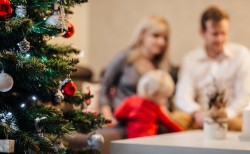 Ziemassvētku dāvanas iegāde – stress zem āmuļiem